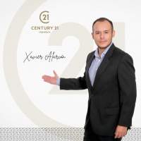 CENTURY 21 Signature